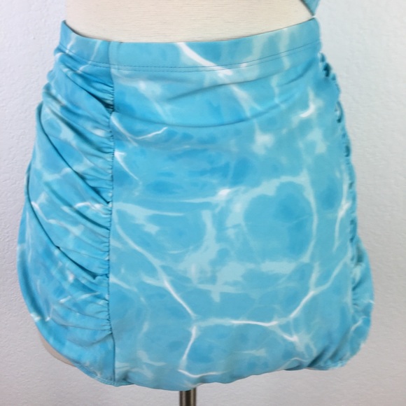 Torrid Light Blue Twist Front Ocean 2 Piece Swim - Picture 7 of 12